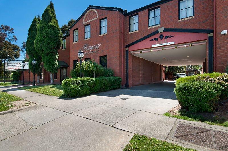 Comfort Hotel Dandenong Exterior photo